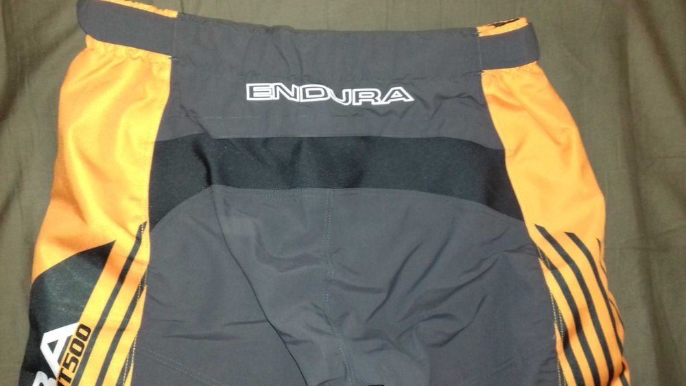 Pantaloni mountain bike scurt biciclisti downhill riders Endura MT500