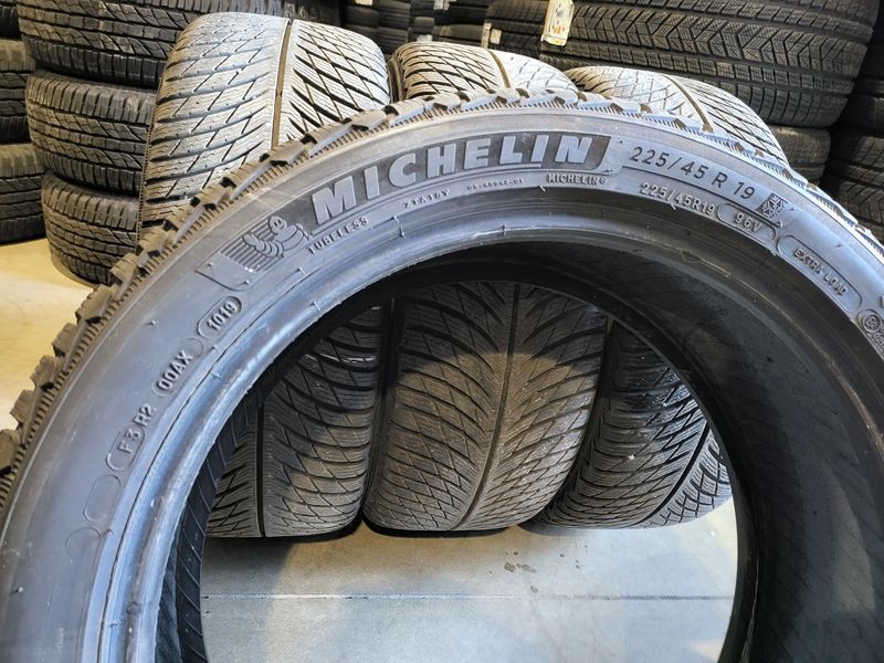 225/45/19 MICHELIN 4бр