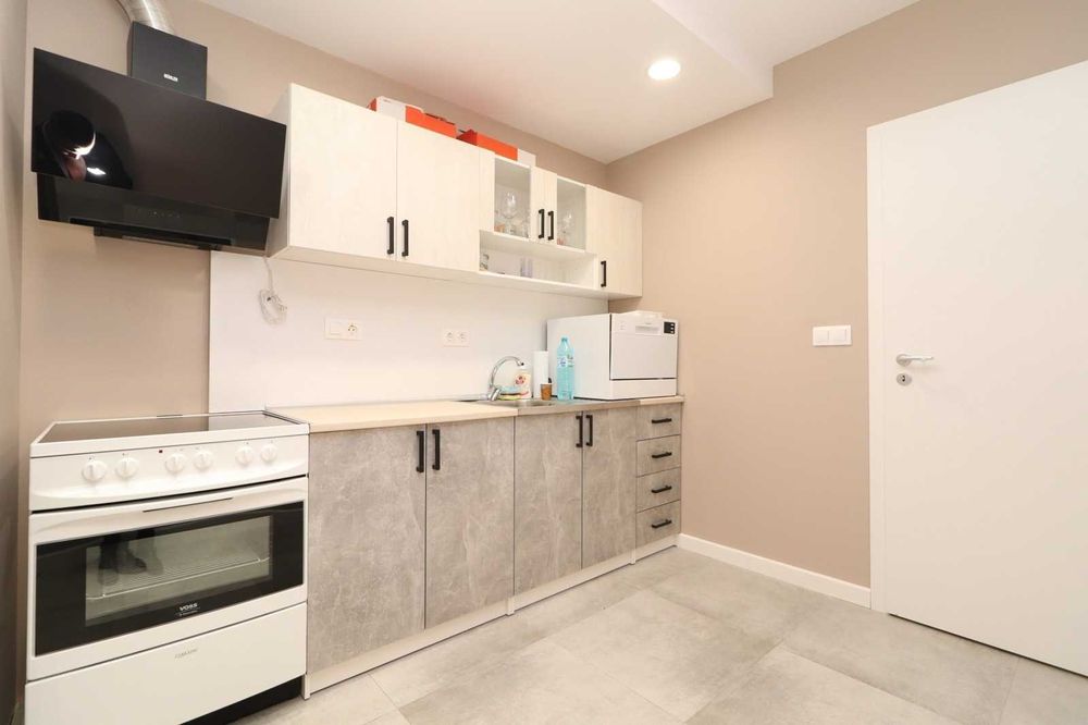 Продава се Двустаен апартамент в София, Люлин 6 - 61 кв.м за 2705 €/кв.м - Снимка #2