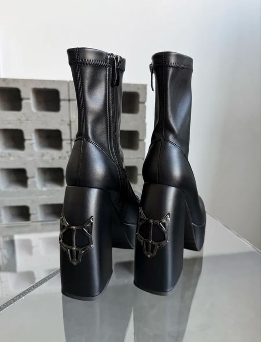 Ботильоны демисезонные на высоком каблуке и платформе Naked Wolfe