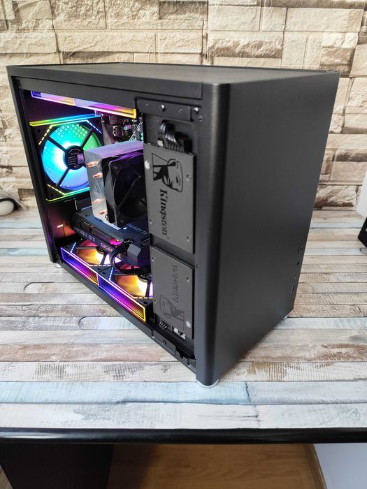 Calculator /PC Gaming Ryzen 5 5600/ RTX 3060 12GB/ 32GB RAM/ 3x SSD