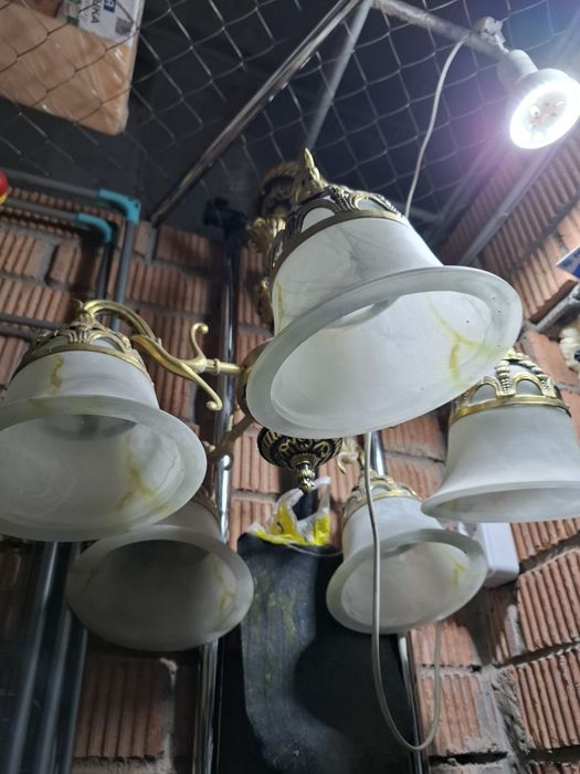 Люстра 5 рожковая и бра