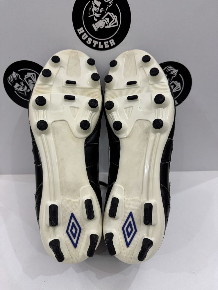 Бутонки UMBRO SPECIAL .Номер 42.5