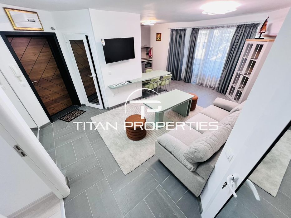 Дава се под наем Тристаен апартамент в Бургас, Център - 90 кв.м за 663 € - Снимка #2