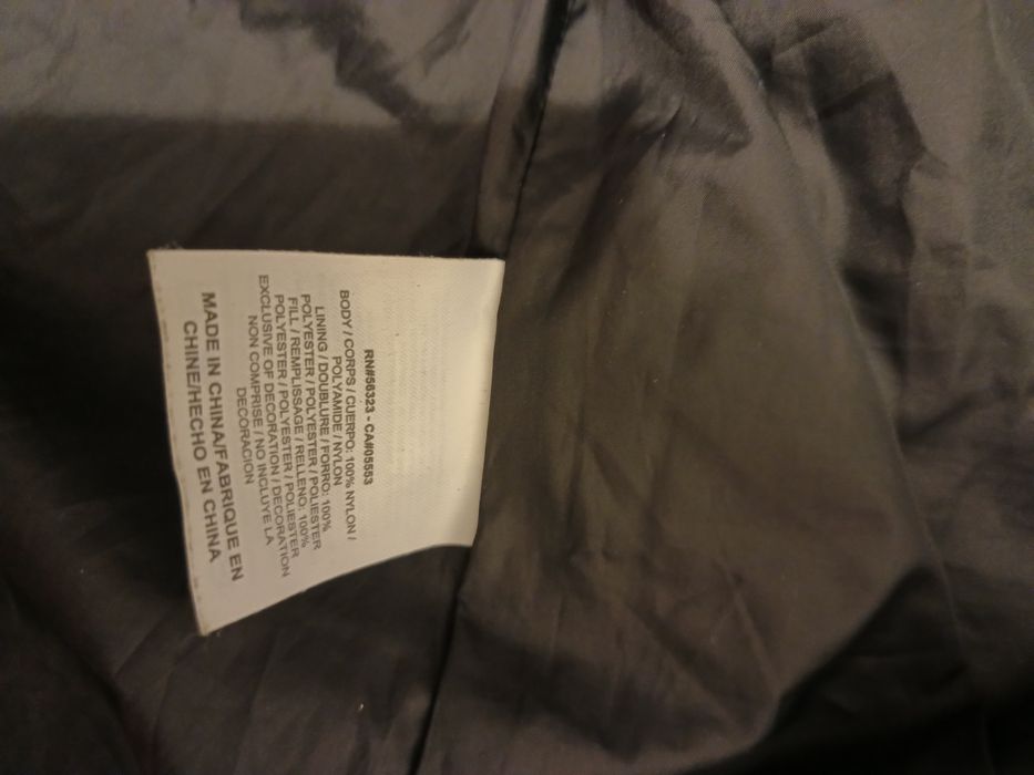 Geaca Nike lucioasă cu puf M