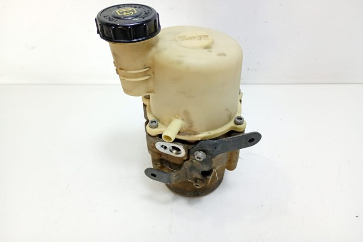 Pompa  Servodirectie 8200385183C Dacia Logan prima generatie (facelif