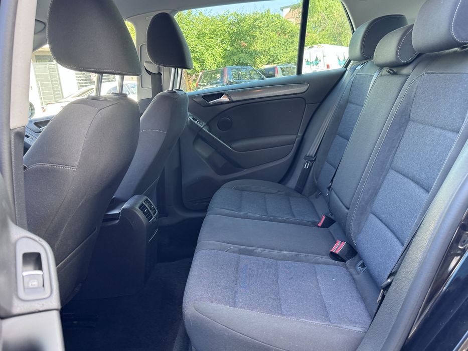 Volkswagen Golf 6 -2011-Benzina -Model Style-Proprietar -Carte Service