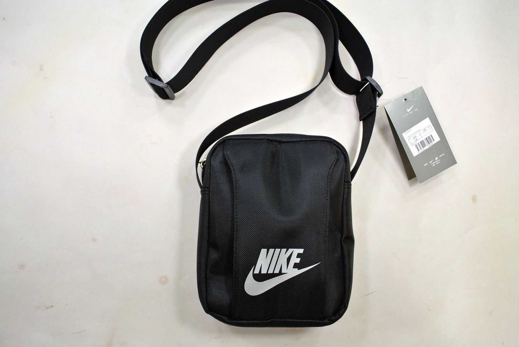 Спортна чанта NIKE