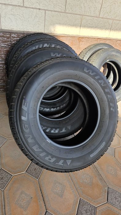 Продам зимние шины Triangle
