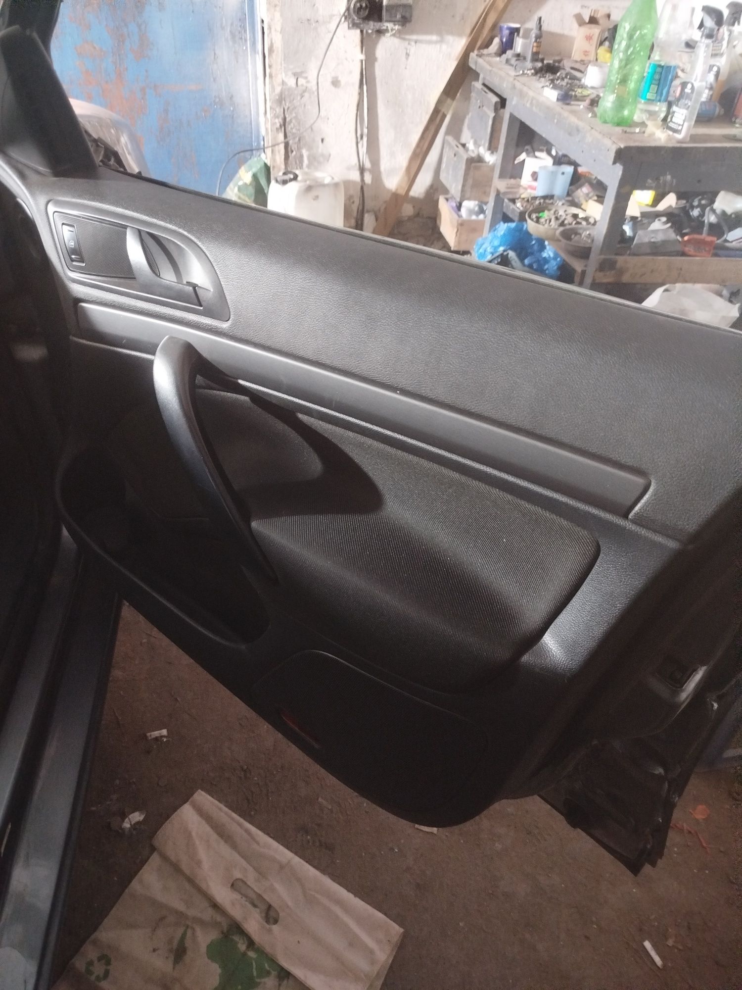 Шкода а5 skoda a 5 по з/ч 2012г