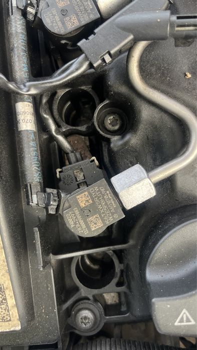 Injector injectoare pompa rampa mercedes w 212 2.2. Euro 5 dezmembrari