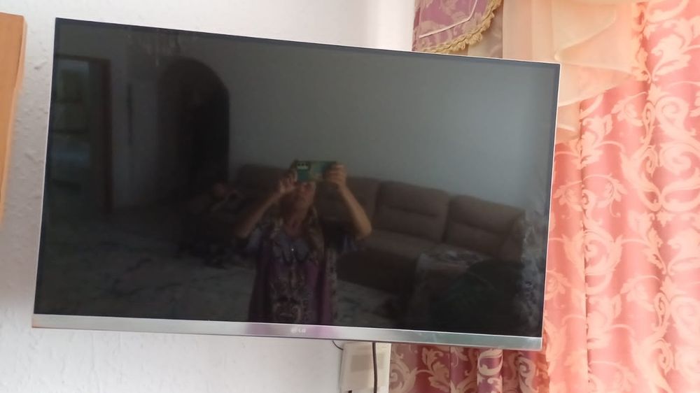 Прихожный Шкаф подставка и телевизор