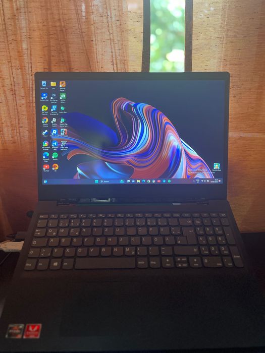 Leptop Lenovo gaming