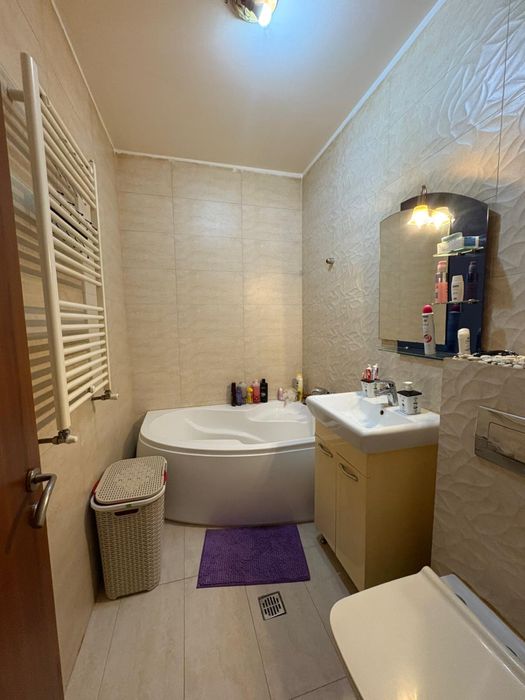 Apartament 2 camere sector 4