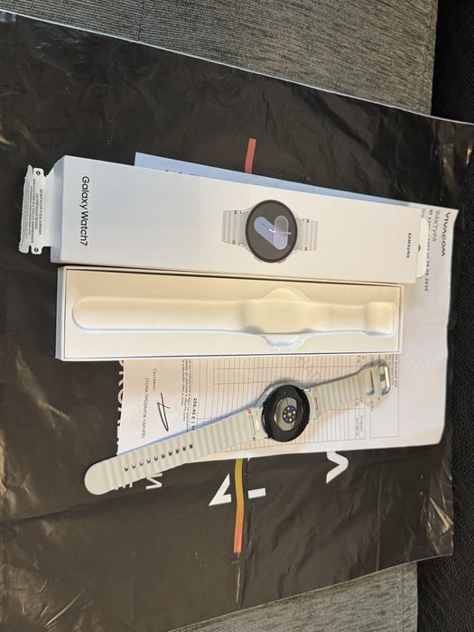 КАТО НОВ 44mm Samsung watch 7 BT Vivacom Гаранция 2026 Silver