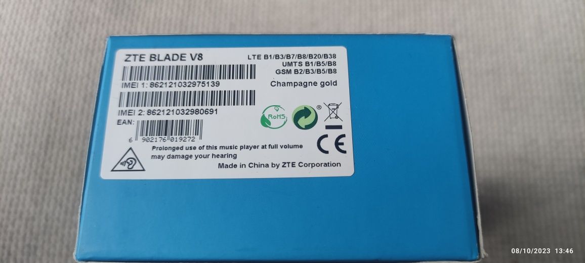 Продавам ZTE Blade V8 смартфон