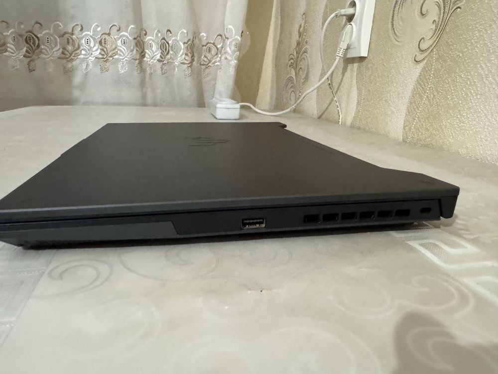Продаётся ноутбук Asus