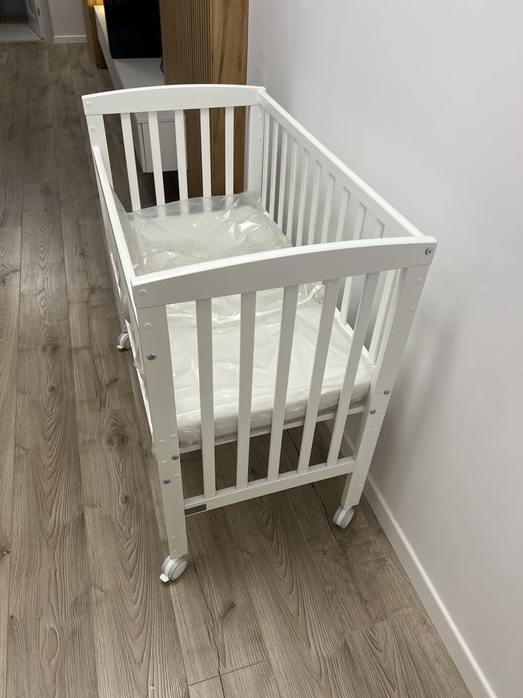 Vand Patut Co-Sleeper fabricat Italia si leagan bebe