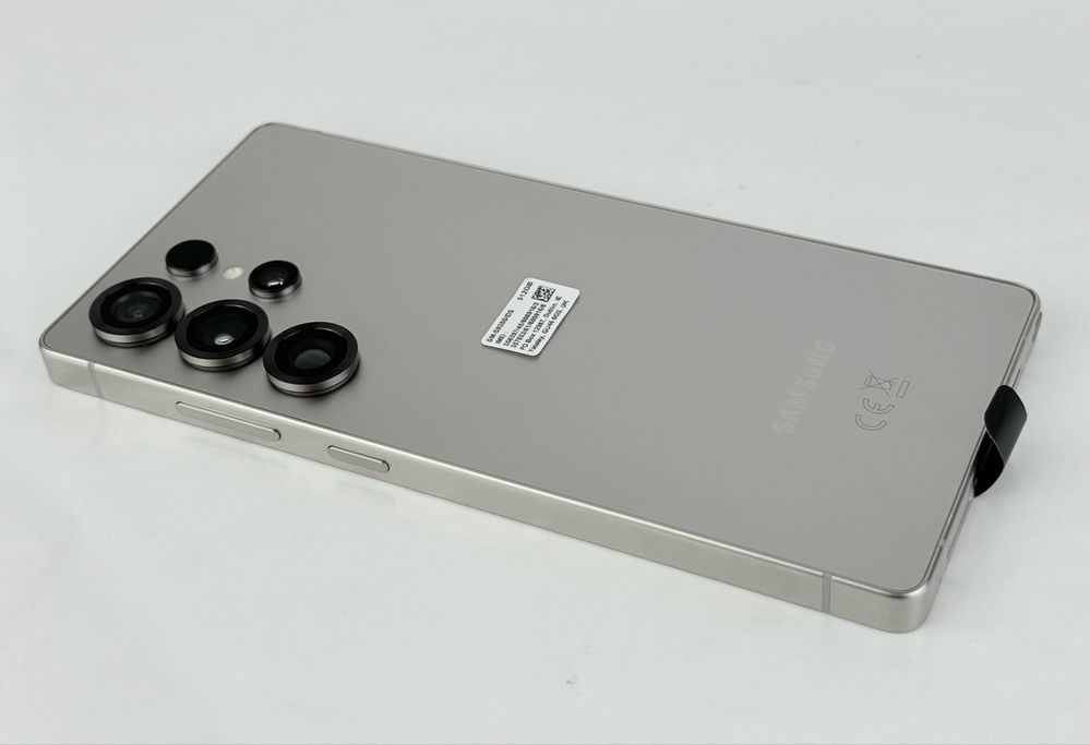 НОВ! Samsung Galaxy S25 Ultra 5G 512GB 12RAM Titanum Gray 2г. Гаранция