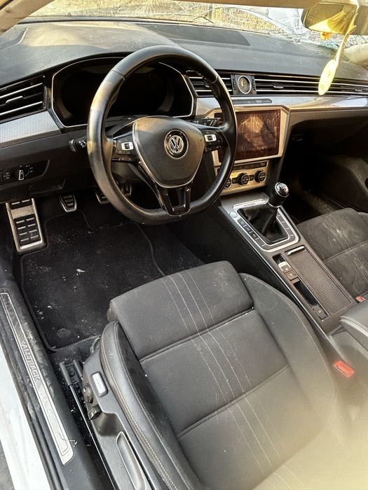 Ușă stânga față Volkswagen Passat Alltrack  B8