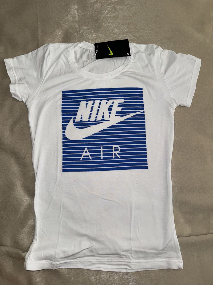 Дамски Тениски Nike