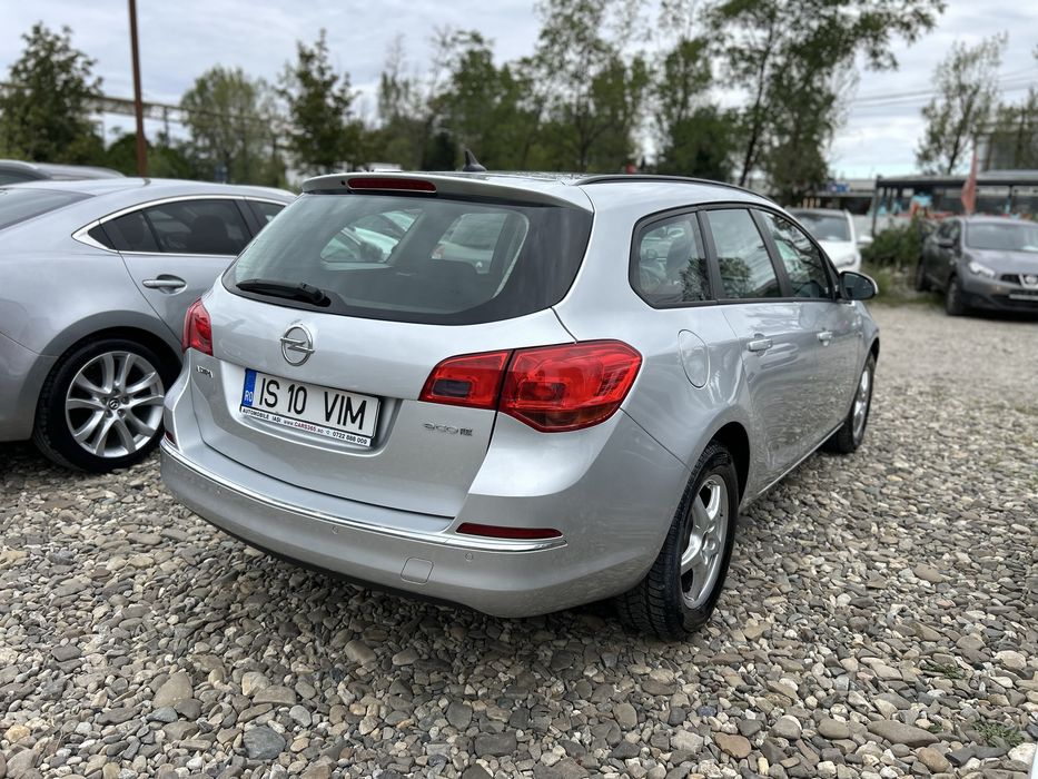 Opel Astra 2015, euro 6, 1.6cdti, distributie schimbata, rate,garantie