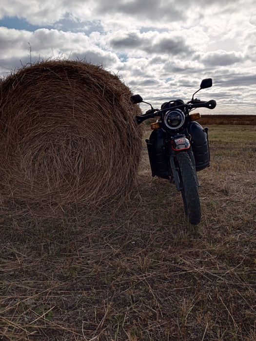 Продам мотоцикл 200 кубов