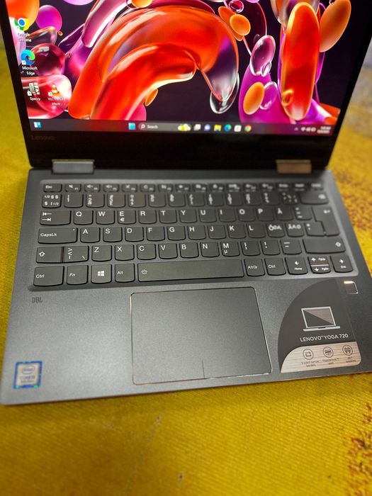 Cadou- laptop - tableta  Lenovo Yoga 720 13ikb, i5 gen 8, 8gb, ssd,