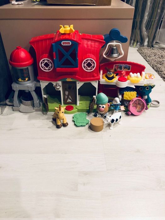 Fisher Price Fermă animale interactivă