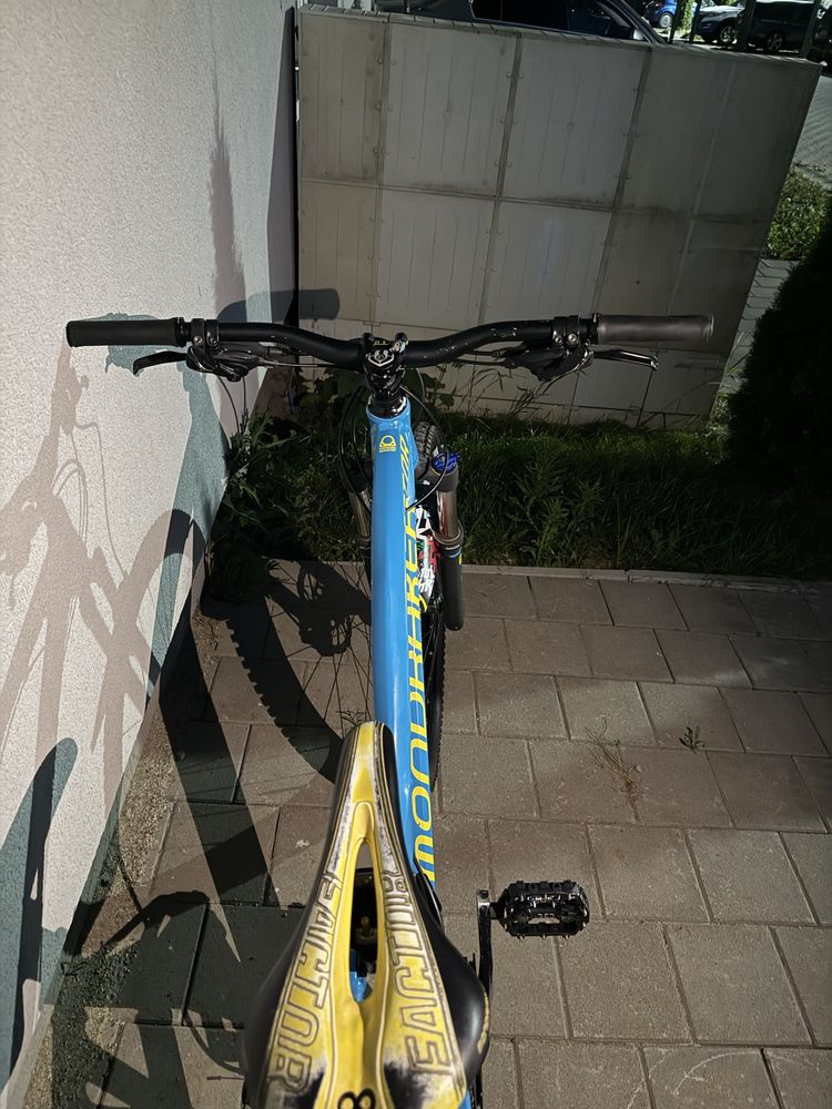 Bicicleta Moondraker