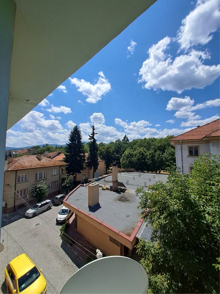 Дава се под наем Двустаен апартамент в Велинград - 70 кв.м за 255 € - Снимка #4