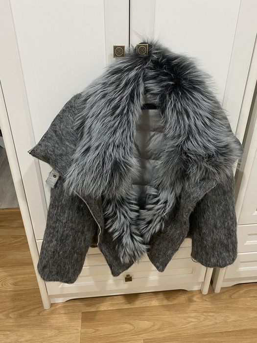 Продам зимнюю куртку новая, иксклюзив