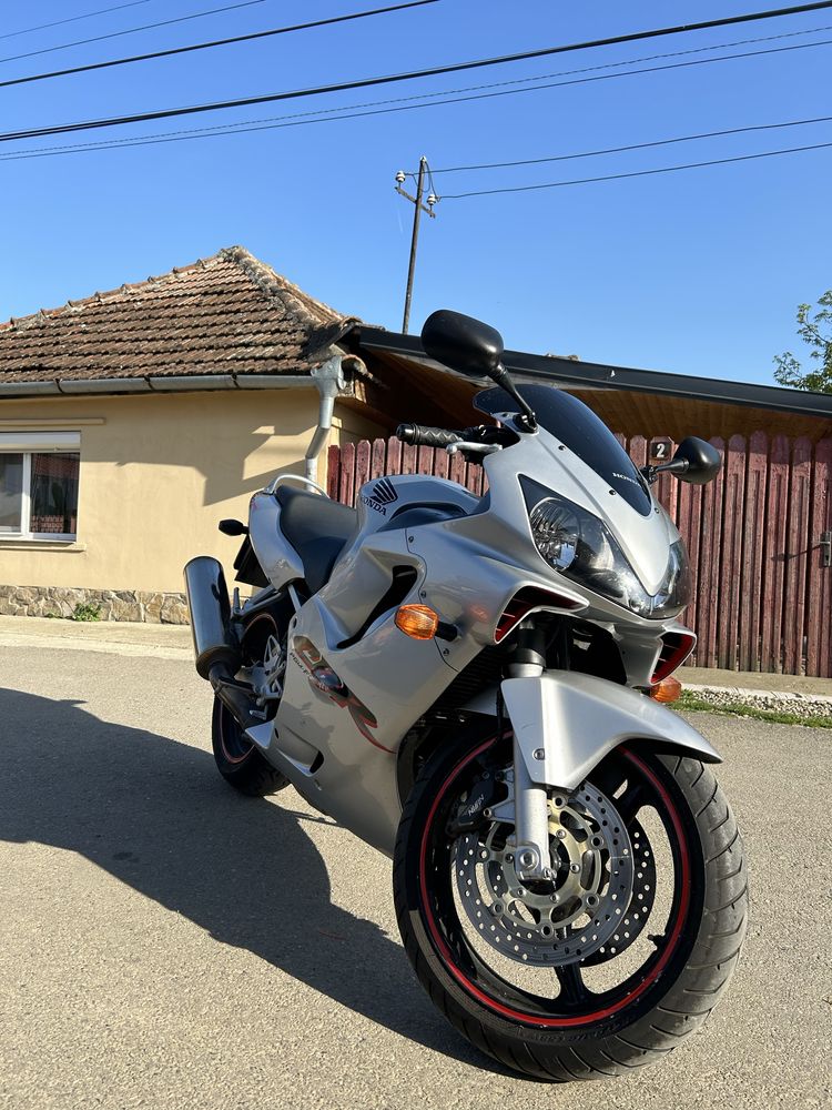 Honda CBR600F4i limitat A2 35kw