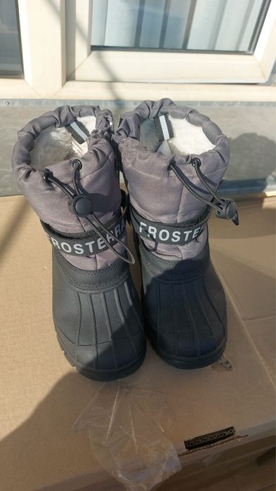 Сапоги зимние 31 размер новые