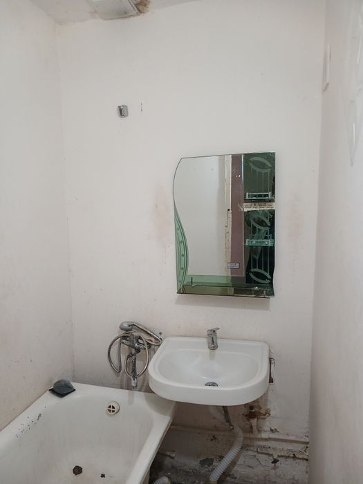 БАМда 1 хонали квартира [малосемейка]сотилади.