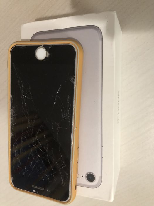 Iphone 7-безупречно работещ