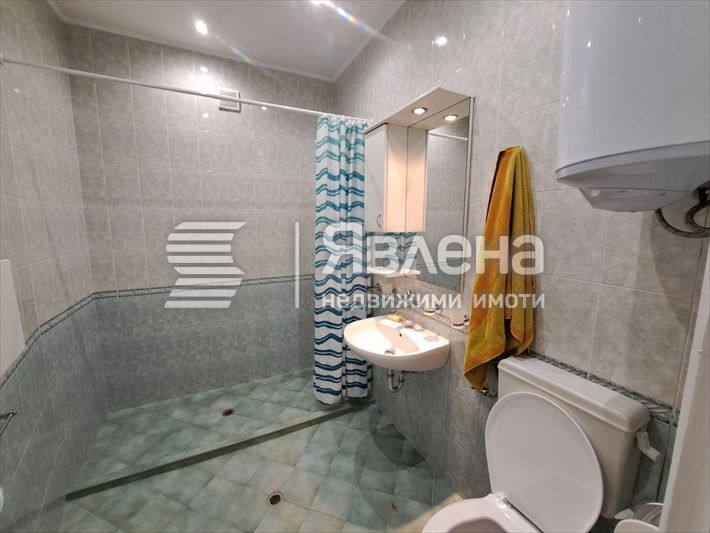 Дава се под наем Двустаен апартамент в София, Център - 82 кв.м за 650 € - Снимка #2