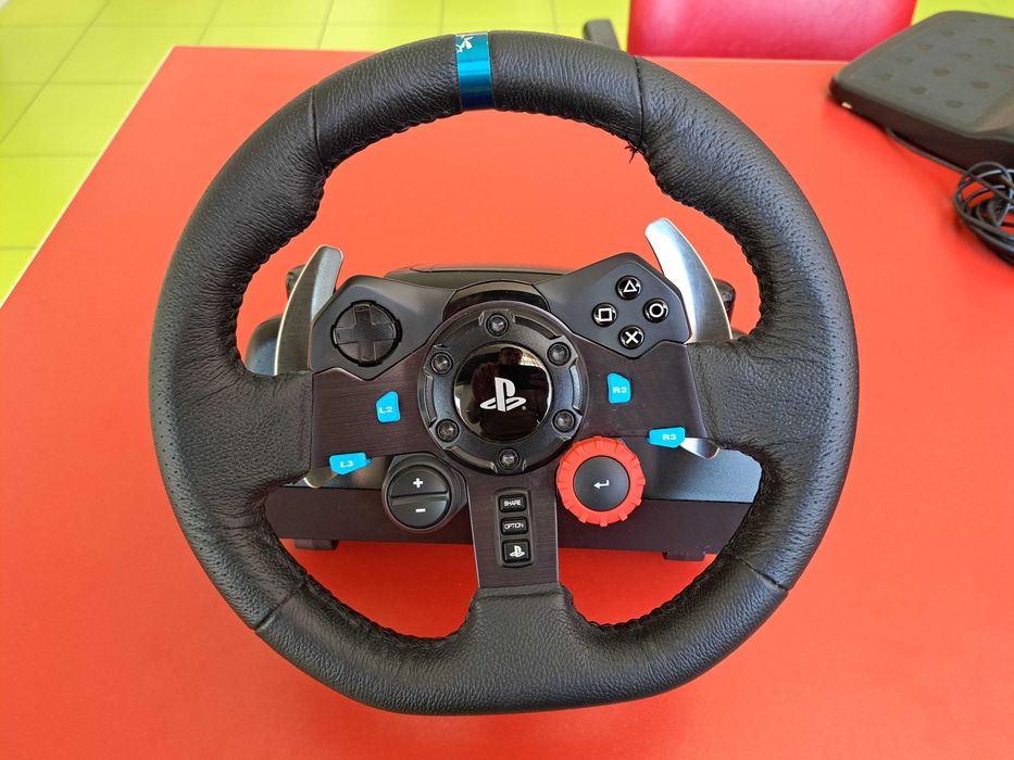 Volan Logitech G29 Drivin Force + Schimbator