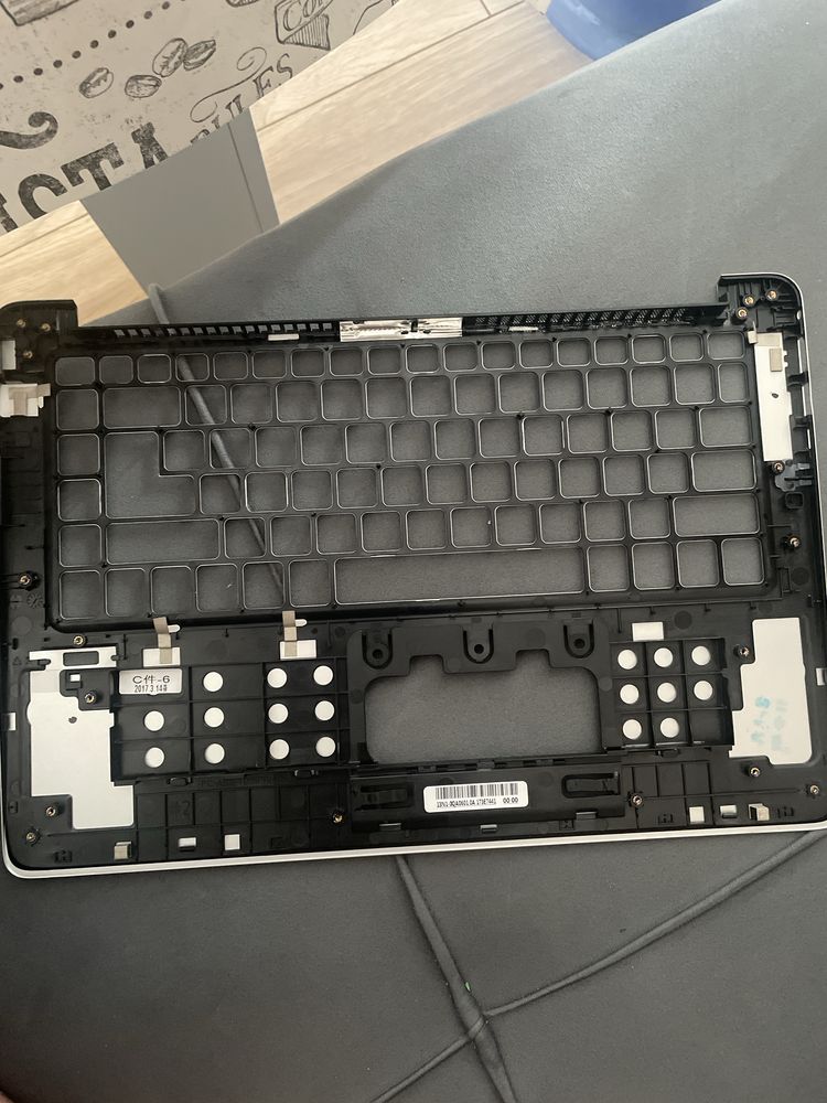 Продаю верхнуюю часть корпуса от Acer Aspire Swift 3 SF314-51