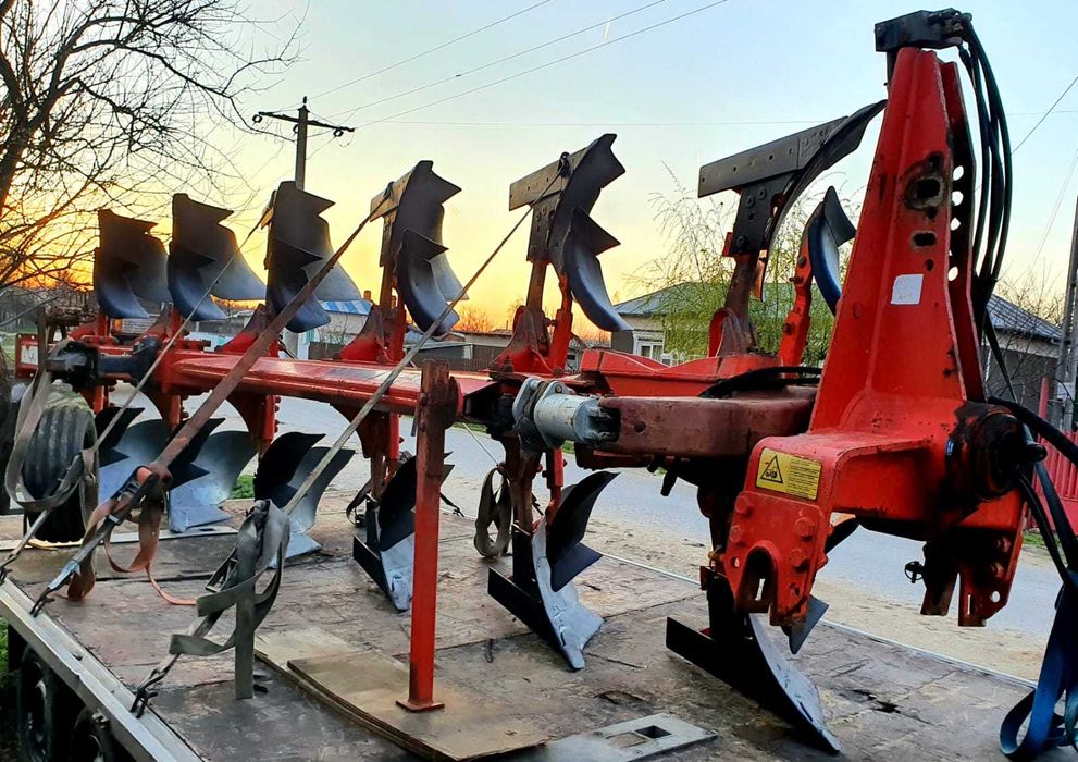 Plug reversibil cu 6 trupite Kuhn MultiMaster 150 5+1 brazde