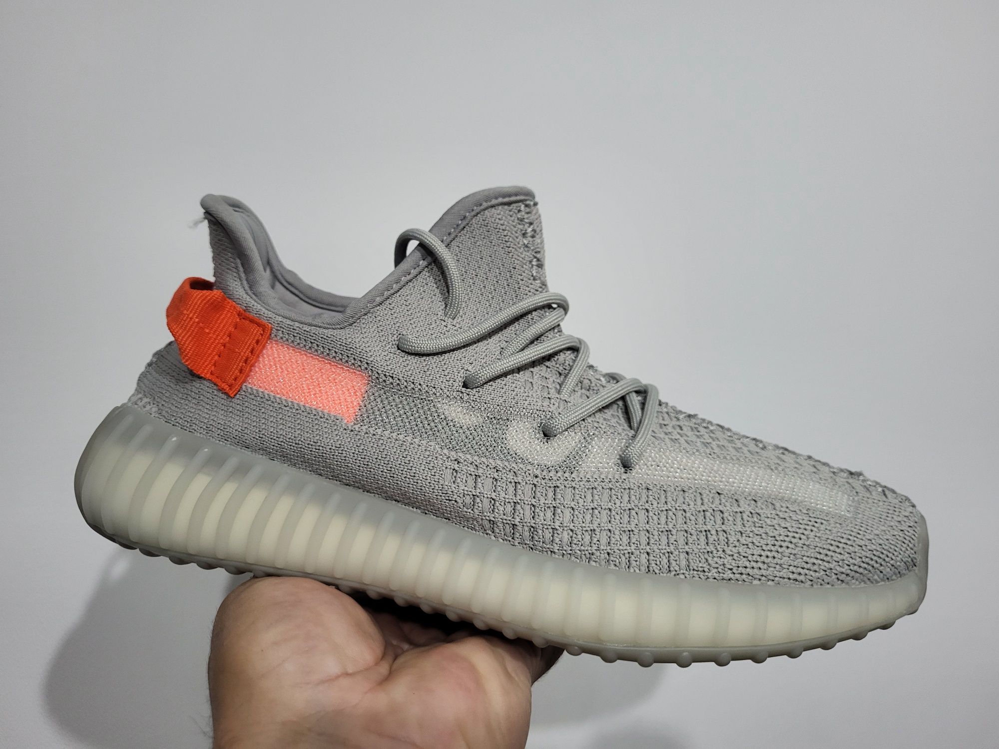 Adidași Yeezy Boost - unisex