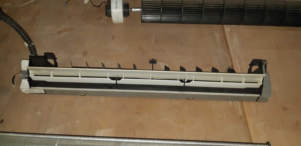 Вътрешно тяло от Инверторен климатик Самсунг AQV12M-за части