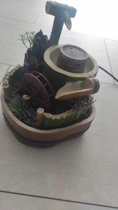 Водопад с воденично колело