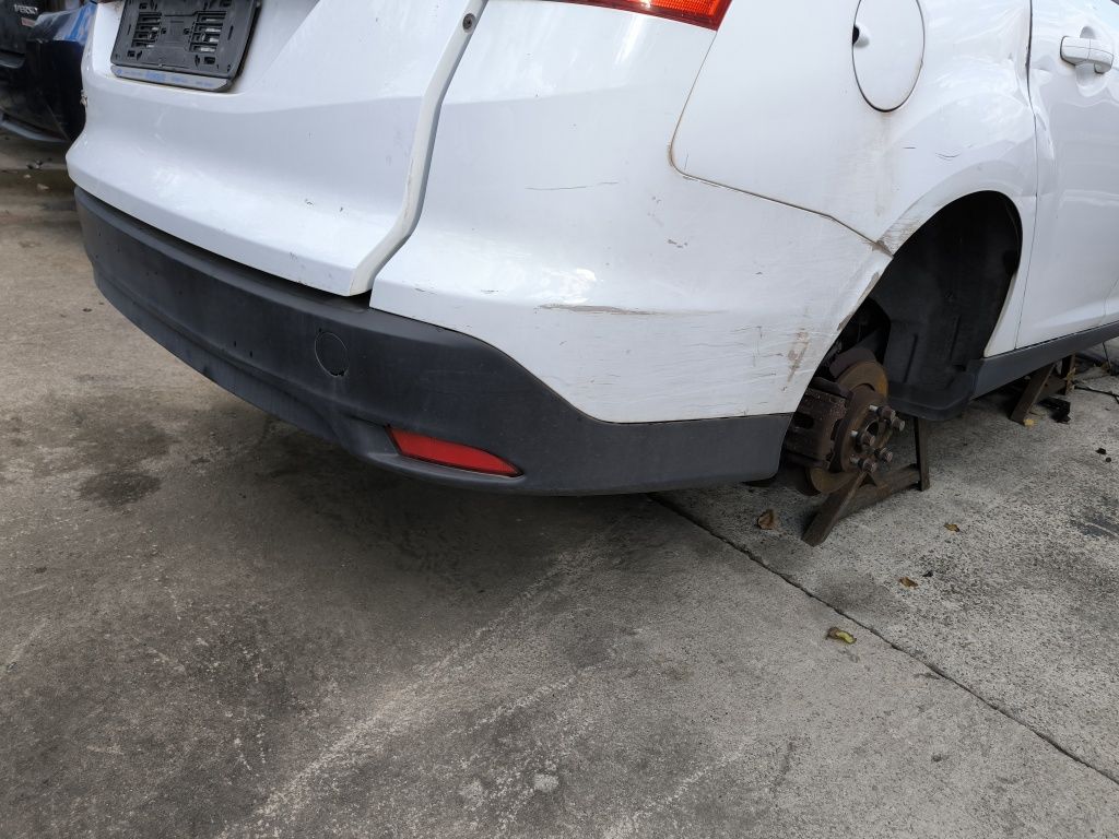 Задна броня за Ford Focus MK III