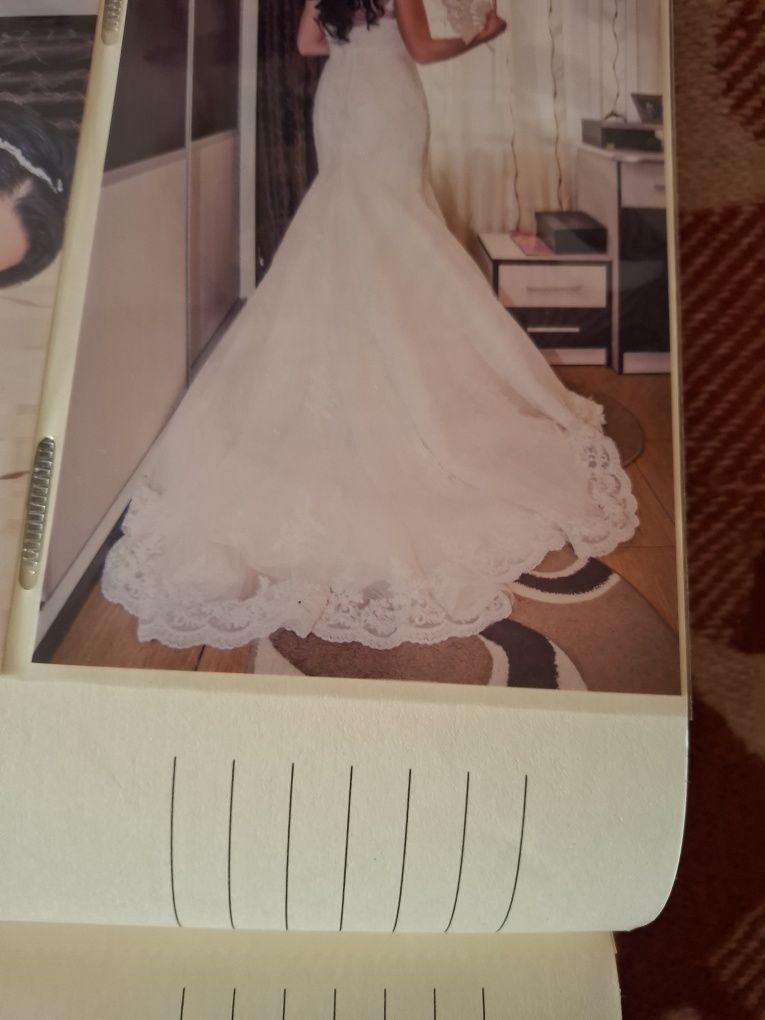 Rochie mireasa  de vanzare