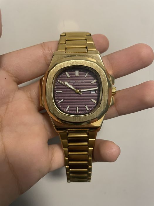 Часовник Patek Philippe Nautlius Gold
