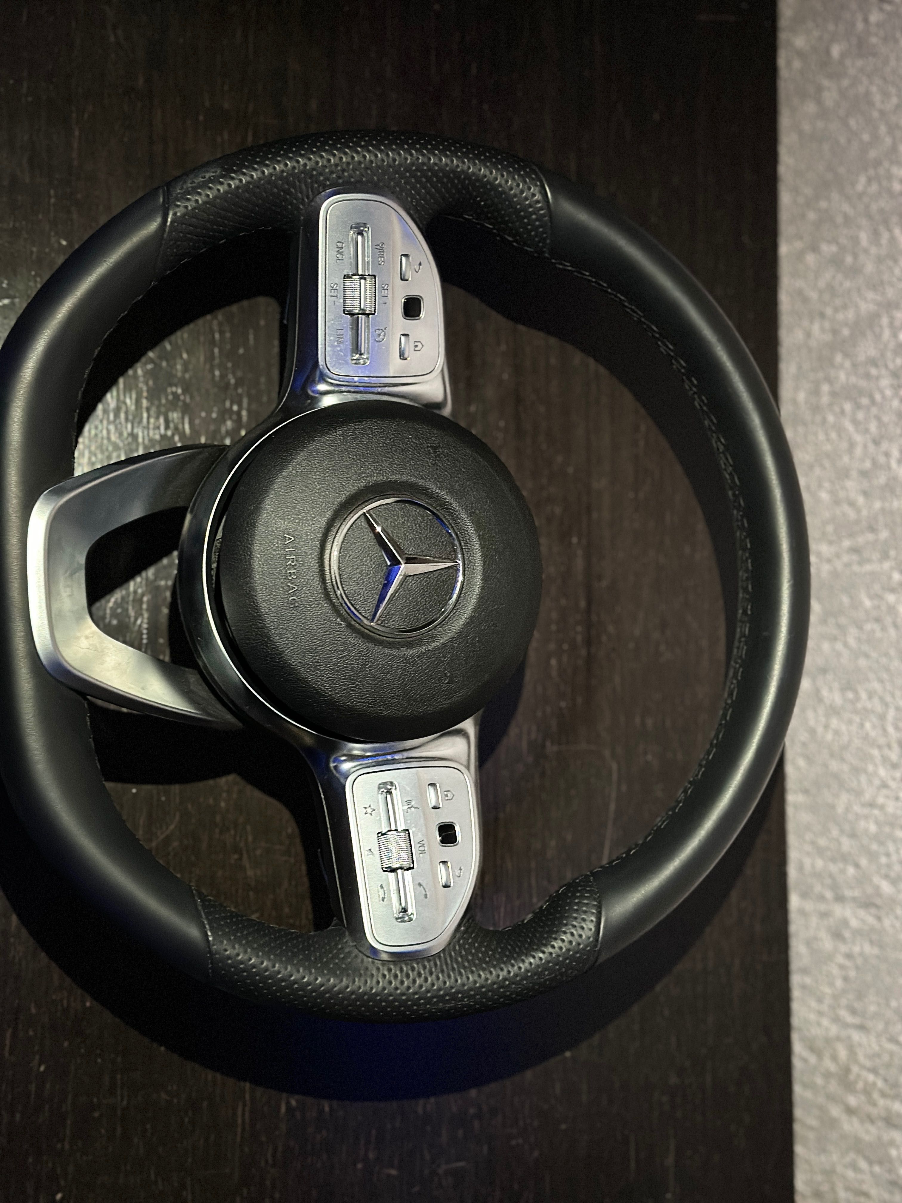 Волан за Mercedes-benz