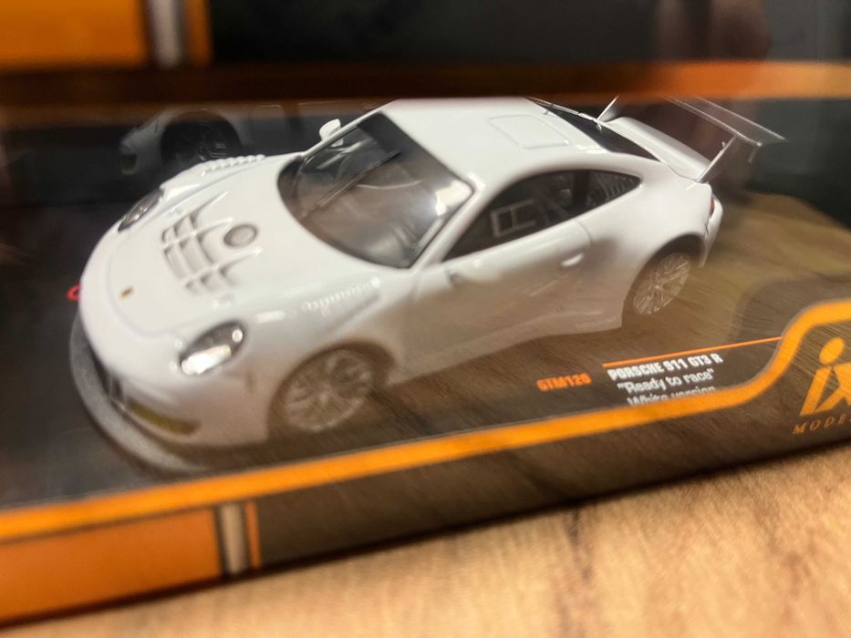 IXO Models Porsche Carrera 911 GT3 R колекция модел мащаб 1:43 Нови
