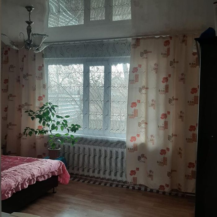 Продам 4 ком ДОМ ул Центральная, пос. Акбулак, рядом с Молодёжным