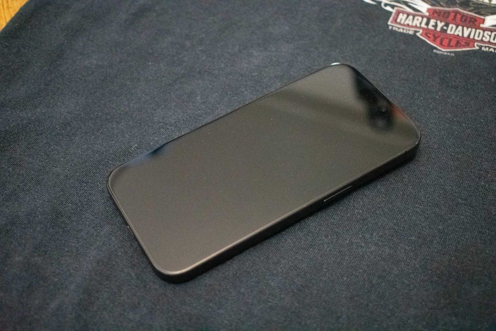 Iphone 15 pro Black Titanium 256gb ca nou
